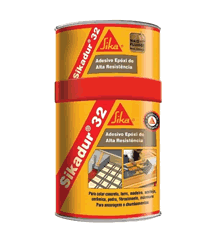 Sikadur-32 é um adesivo estrutural à base de resina epóxi, de média viscosidade (fluido), bicomponente, especialmente formulado para colagens em geral, de concreto velho com concreto novo e chapas metálicas ao concreto. Apesar de possuir consistência fluida, não é autonivelante.